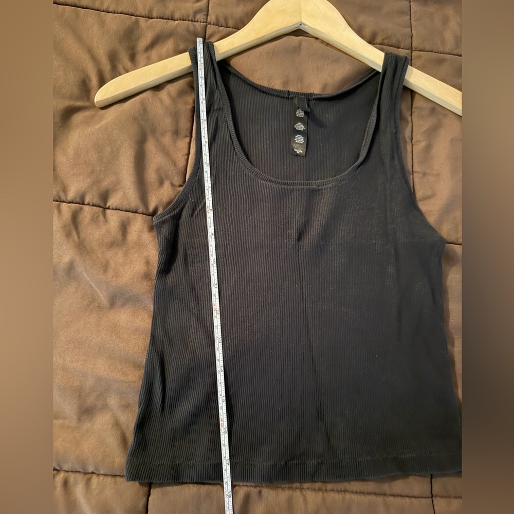 SKIMS Sleek Black Women's Tank Top - Picture 5 of 8
